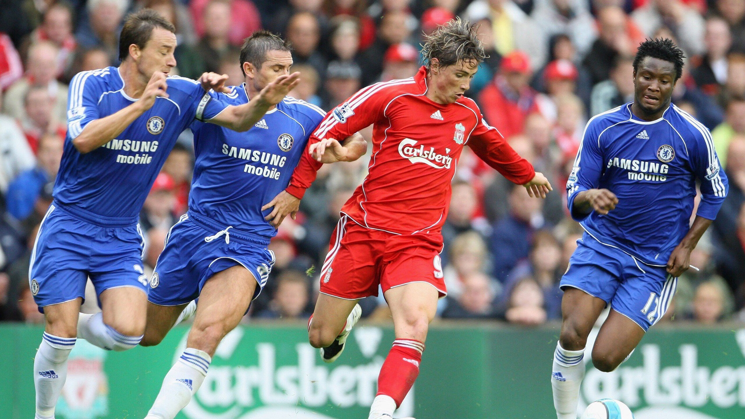 英超焦点战切尔西力克曼城 斯特林单骑闯关攻入关键一球，英超莱斯特城切尔西